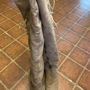 Madden Girl Suede Tan Knee High Size 9 Fashion Boots SELLING AS IS